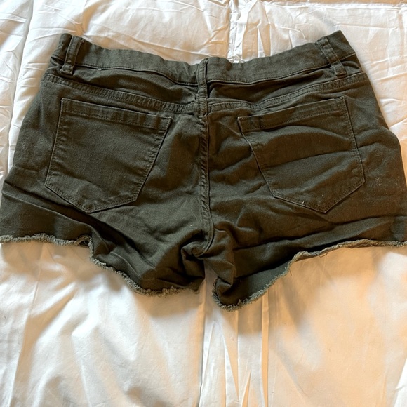 BLANK NYC Jean Shorts size 30 - Picture 2 of 4